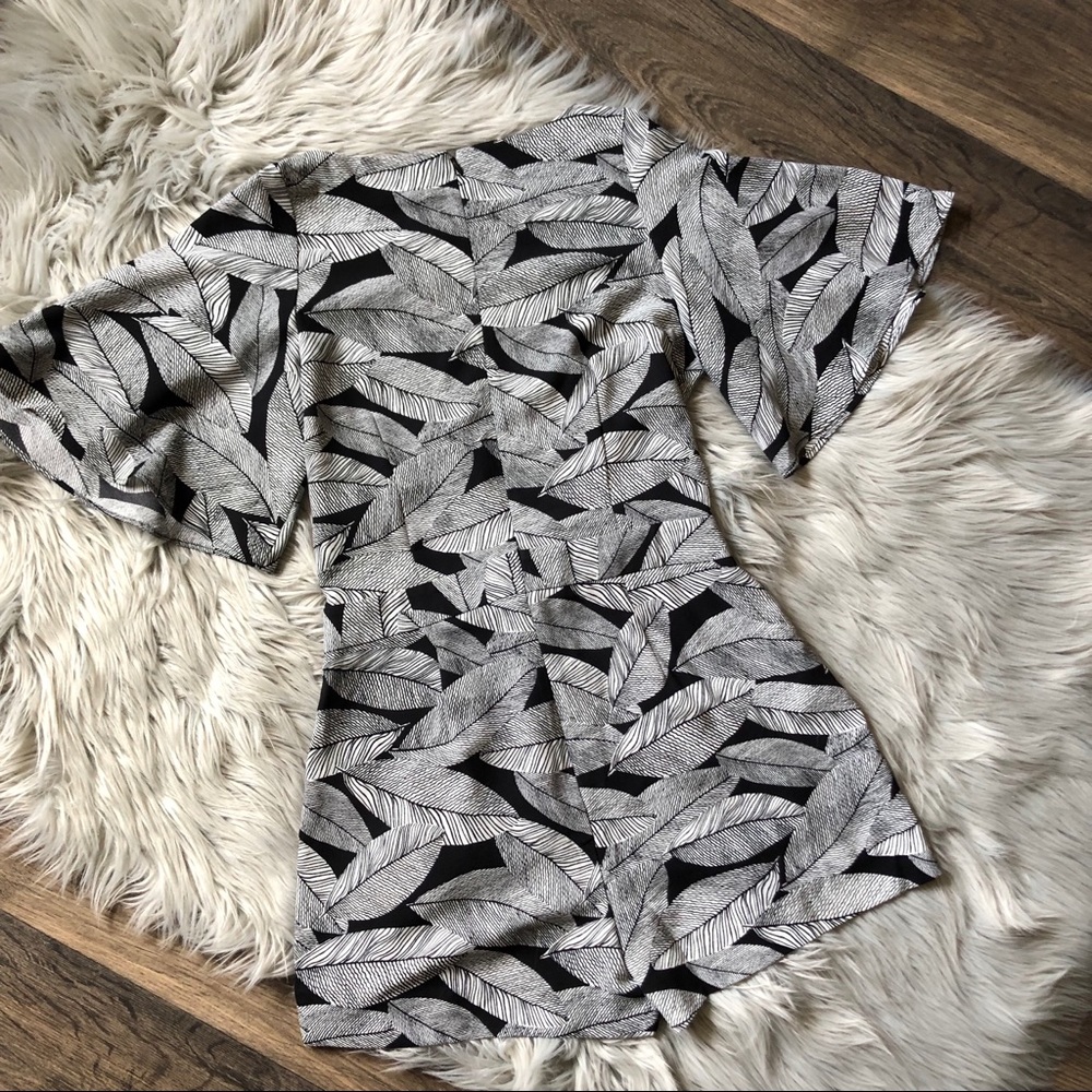 Loft Leaf Patterned Wrap Top Romper - image 2